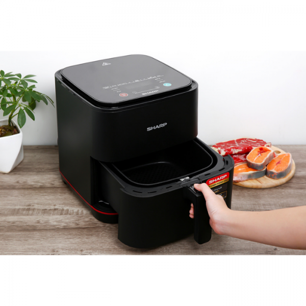 Nồi chiên không dầu Sharp KF-AF70EV-BK 5.5 lít