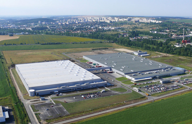 Hình ảnh nhà máy sản xuất Tivi Sony tại Slovakia