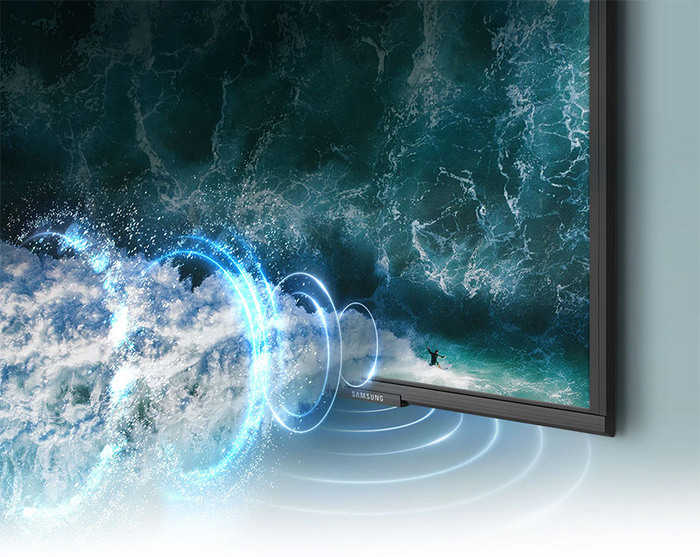 Công nghệ Q-Symphony tận dụng cả loa TV và loa thanh tạo nên âm thanh 3D chân thực và sống động