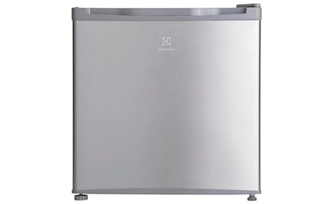 Tủ lạnh mini Electrolux EUM0500SB 46 lít thiết kế nhỏ gọn